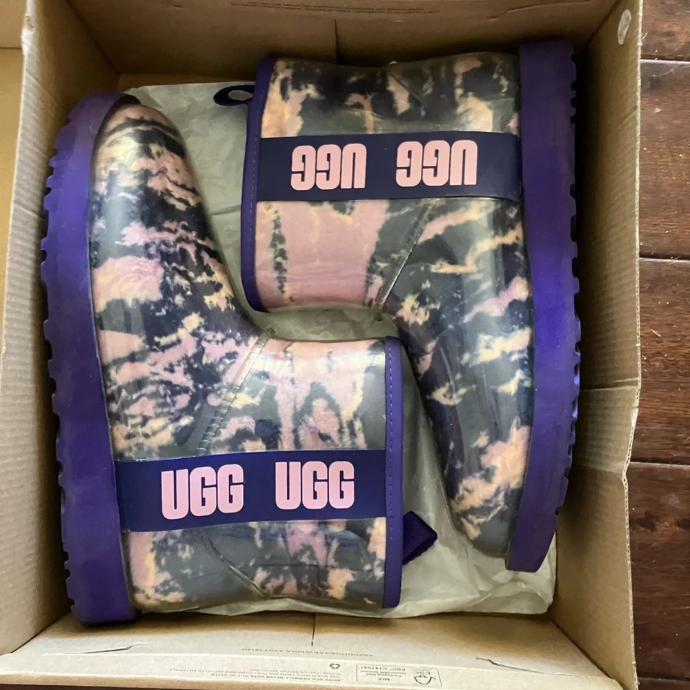 UGG Women's Classic Clear Mini Marble boots in the Violet Night
